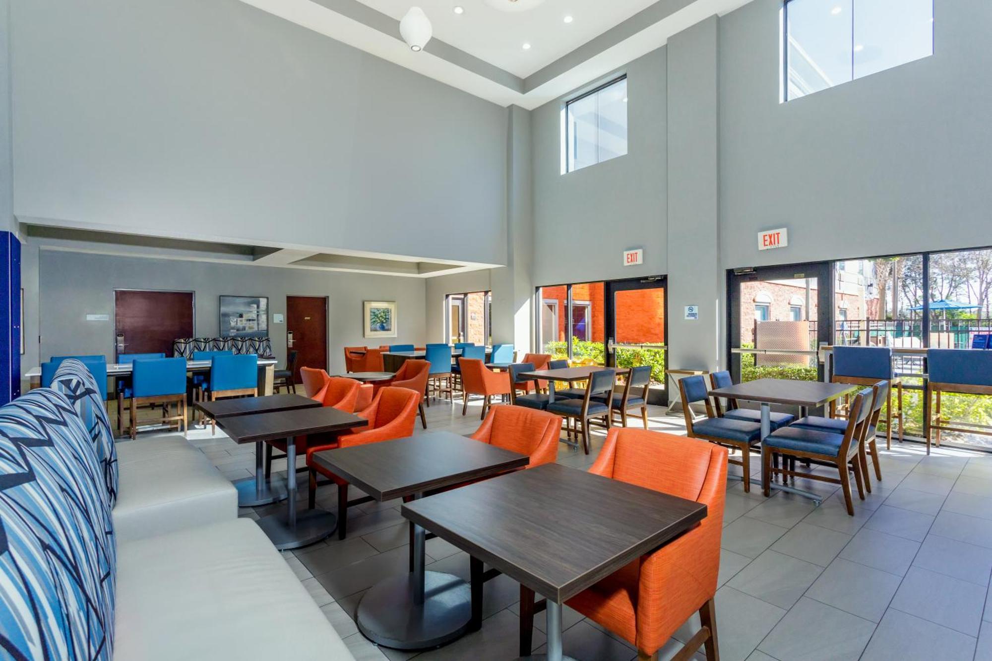 Holiday Inn Express Orlando-Ocoee East By Ihg Exterior photo